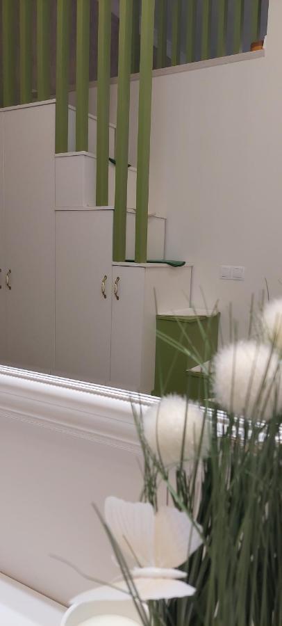 M Apartment *